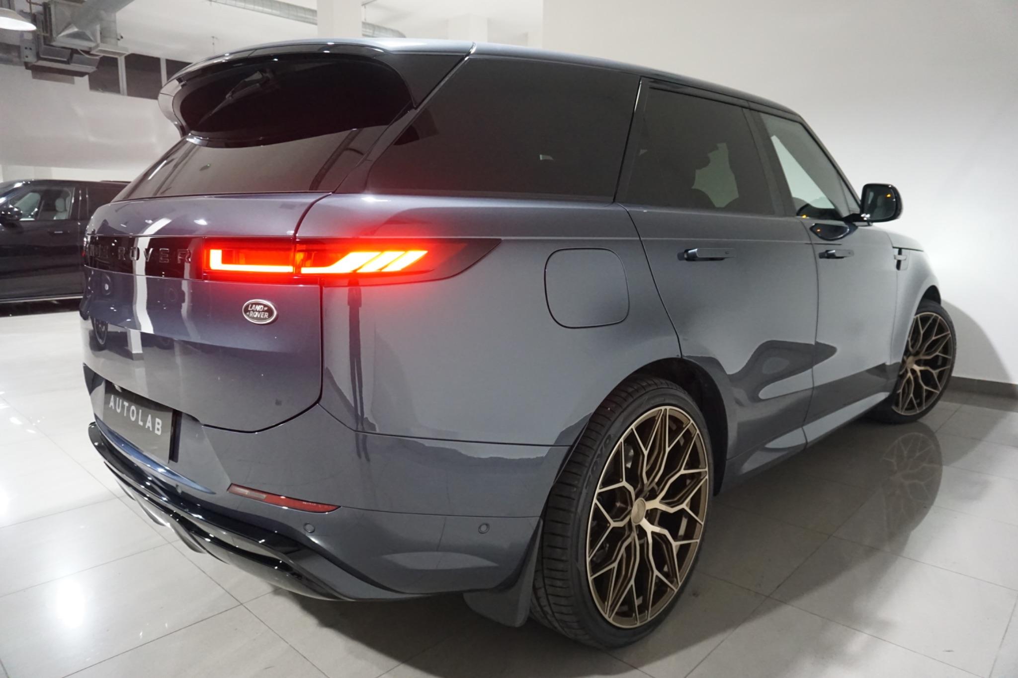 Land Rover Range Rover Sport 3.0 D300 MHEV Dynamic SE Auto 4WD Euro 6 (s/s) 5dr